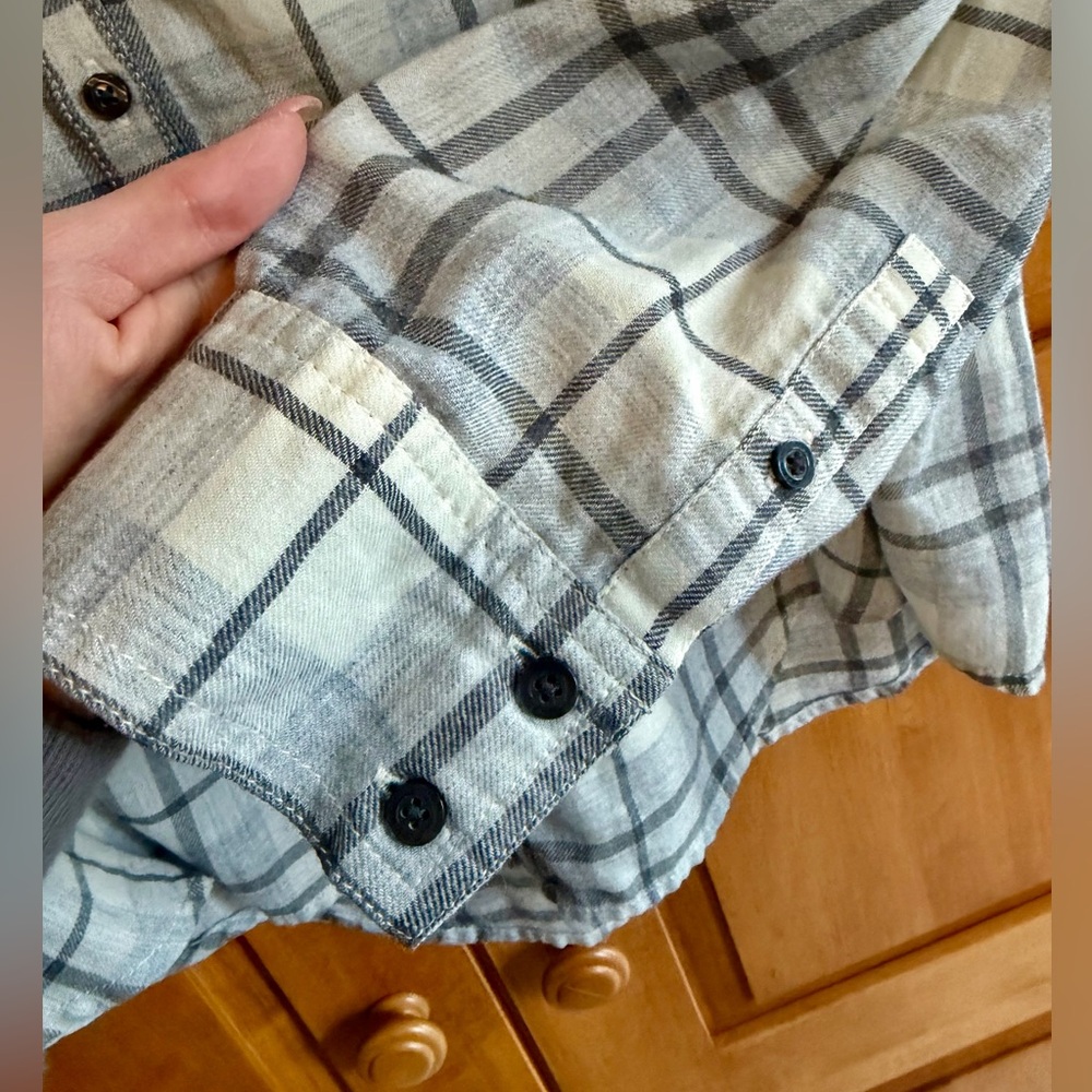 Calvin Klein Jeans Cream and Gray Flannel Shirt - Picture 5 of 7
